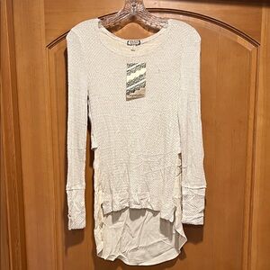 Eyeshadow Clothing  Cream Textured Long Sleeve Top